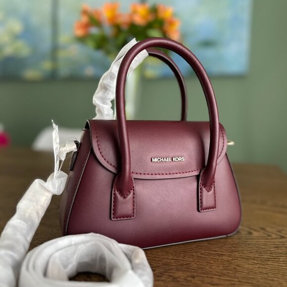 NEW! NWT Michael Kors Katya Small Flap Satchel Crossbody Purse Bag Ivory - Picture 8 of 11